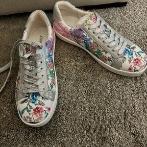 Johnny Was Dreamer Sneaker